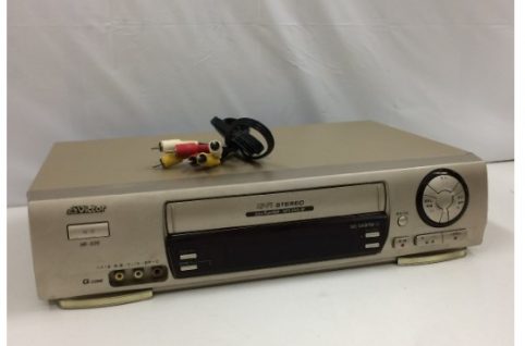 Victor ビクター VHS ビデオデッキ HR-D29 99年製 (再生のみ確認、リモコンなし、RCAケーブル付き)