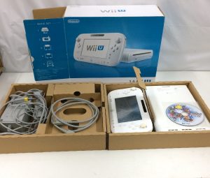 任天堂 WiiU (wup-001)本体 + 大乱闘スマッシュブラザーズ WiiU　ニンテンドーWii U
