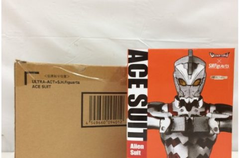 BANDAI バンダイ S.H.Figuarts ULTRAMAN ACE SUIT Alien Suit エイリアンスーツ